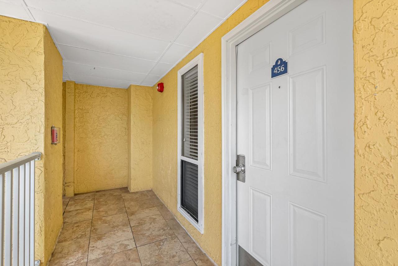 Wake Up To The Ocean Breeze - Enjoy Amazing Views Villa Tampa Exteriör bild
