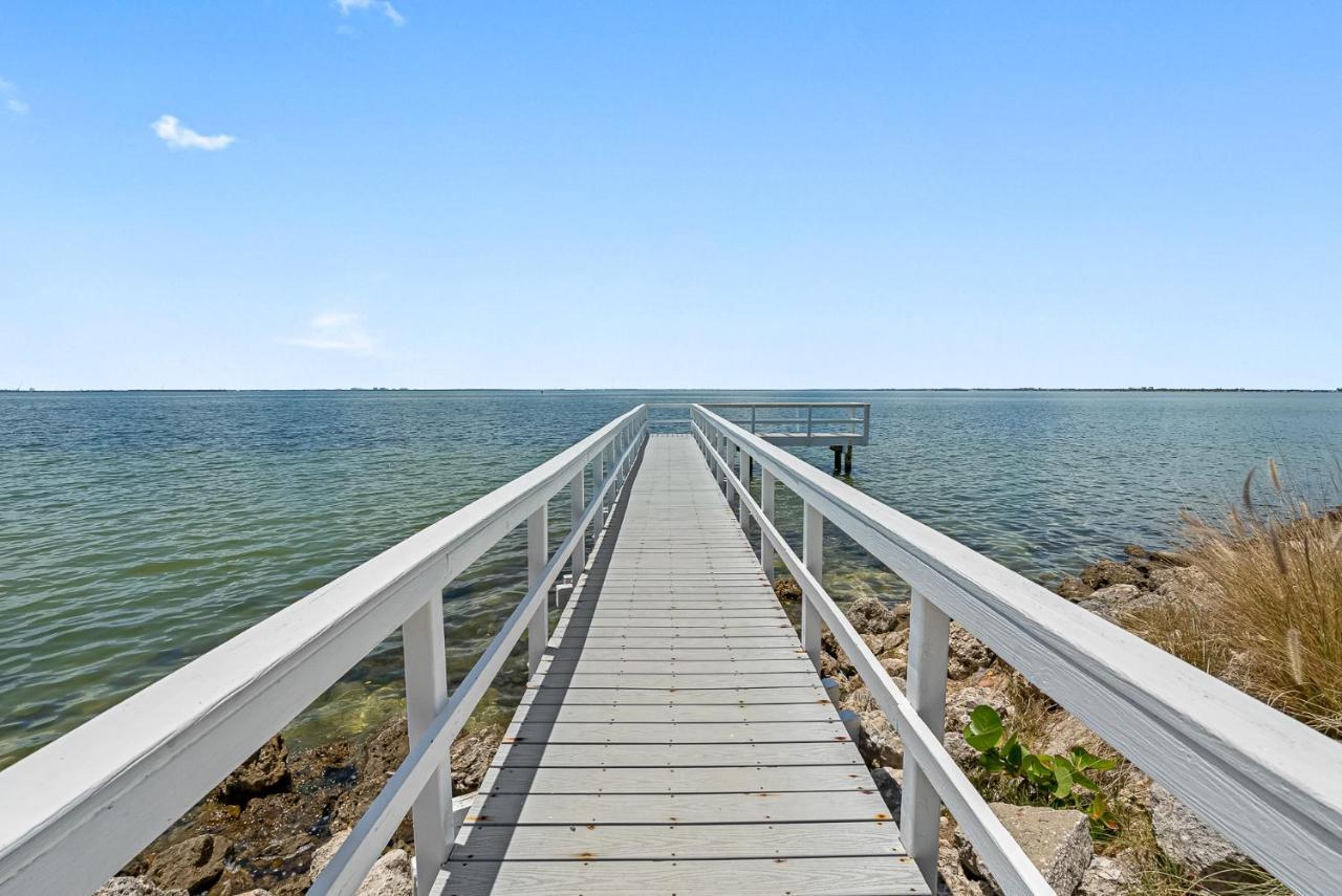 Wake Up To The Ocean Breeze - Enjoy Amazing Views Villa Tampa Exteriör bild